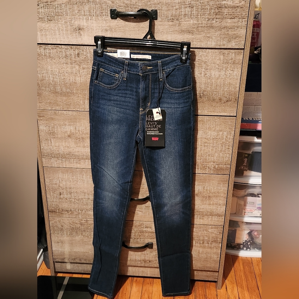 Levis high rise skinny